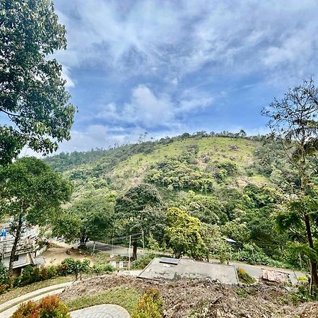 Misty Heights Peermade - Private Mountain Villa Retreat Vandiperiyar Exterior photo